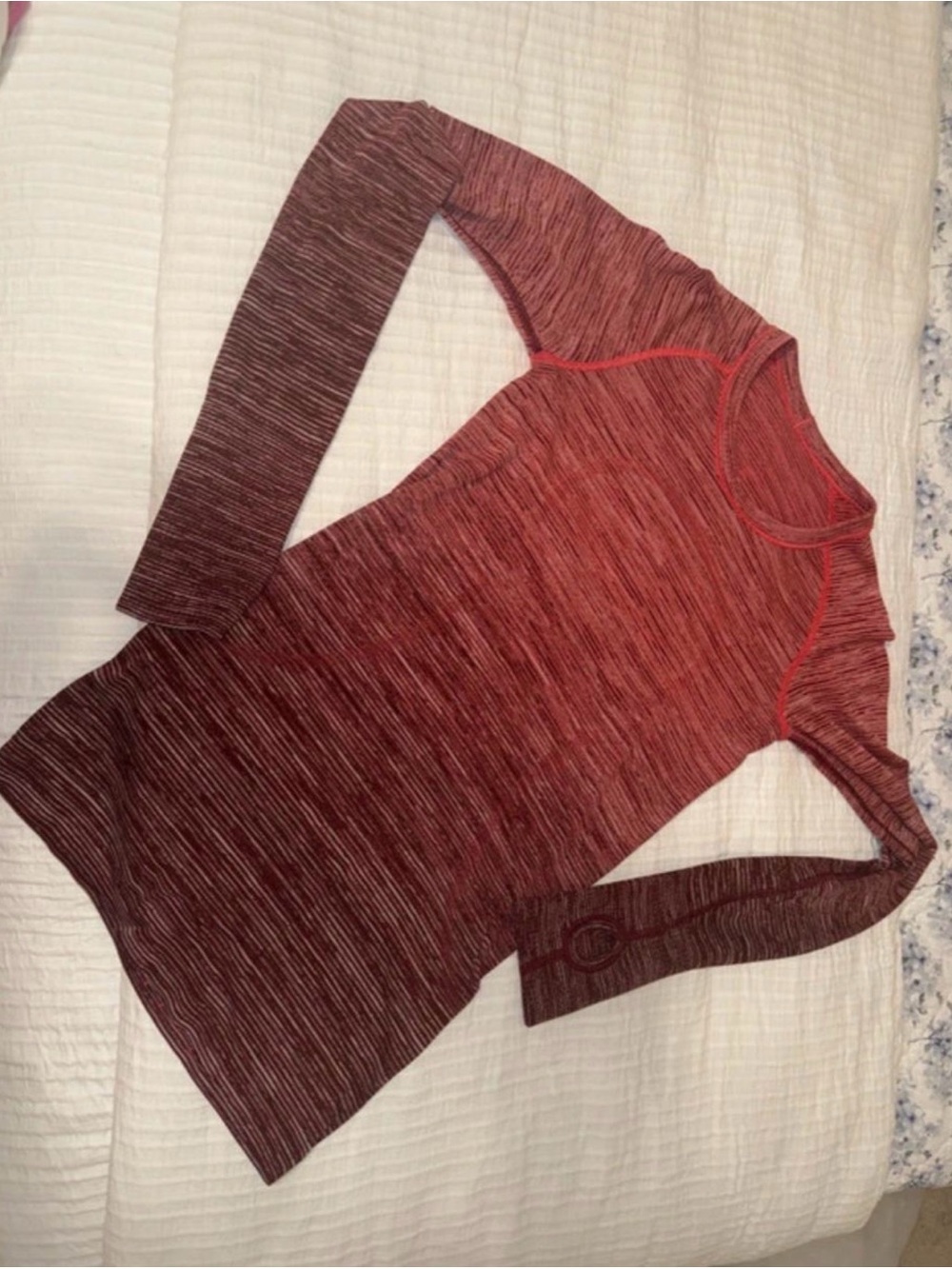 Women's lululemon swiftly tech long sleeve Heathered ombre pink and burgundy